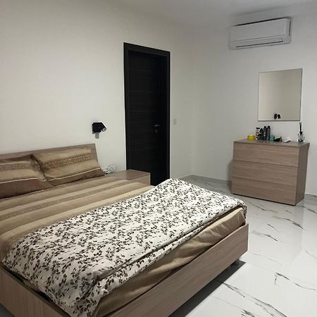 Luqa 3 Bedroom Penthouse T Buitenkant foto