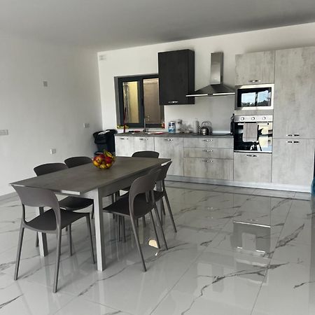 Luqa 3 Bedroom Penthouse T Buitenkant foto